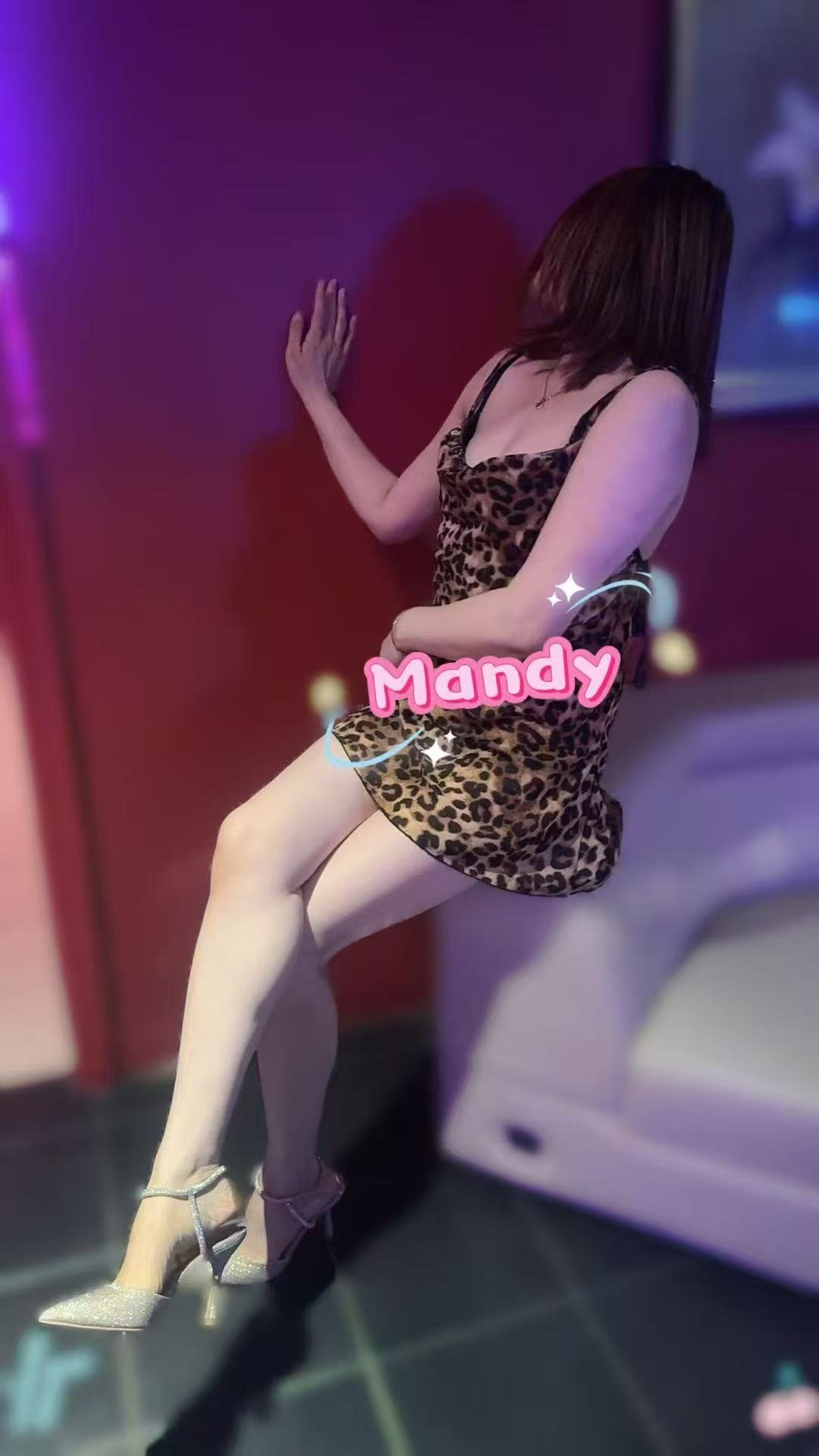 Performer 6